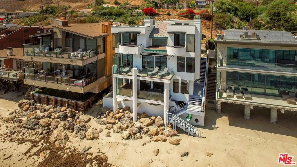 Luxury Beachfront Malibu Home Exterior photo