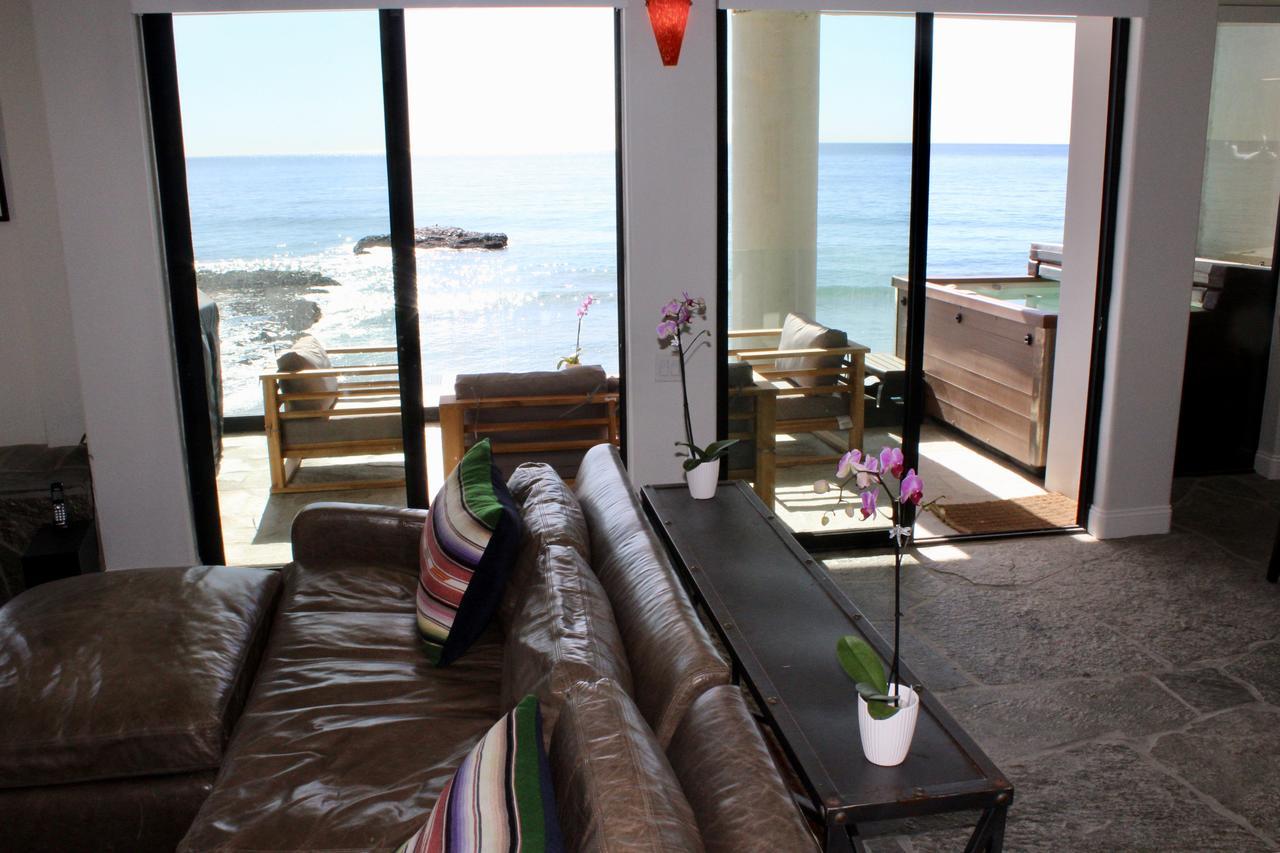 Luxury Beachfront Malibu Home Exterior photo
